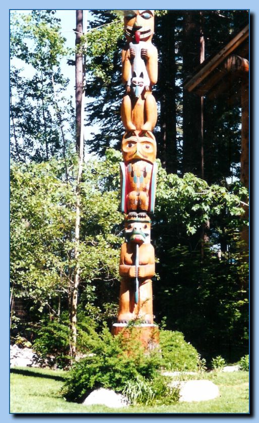 2 093 Totem Traditional Archive 001